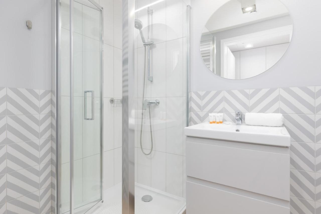 Metro Bielany Apartments With Parking By Noclegi Renters Warsaw Luaran gambar