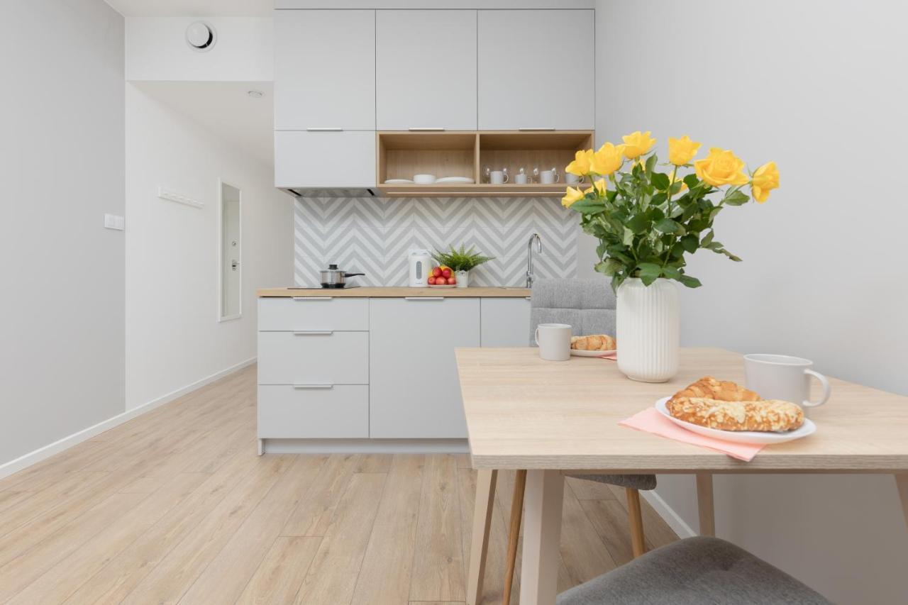 Metro Bielany Apartments With Parking By Noclegi Renters Warsaw Luaran gambar