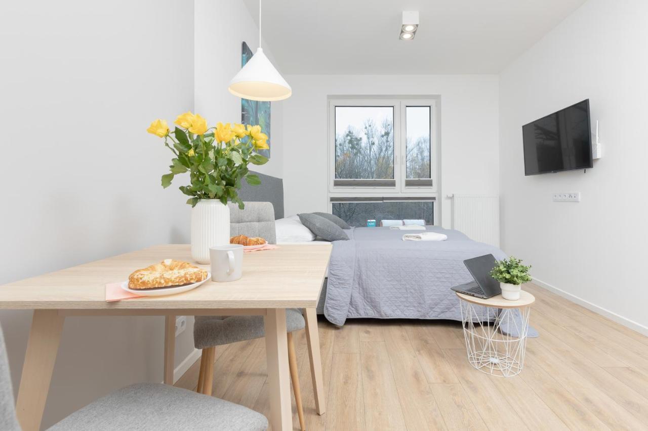 Metro Bielany Apartments With Parking By Noclegi Renters Warsaw Luaran gambar