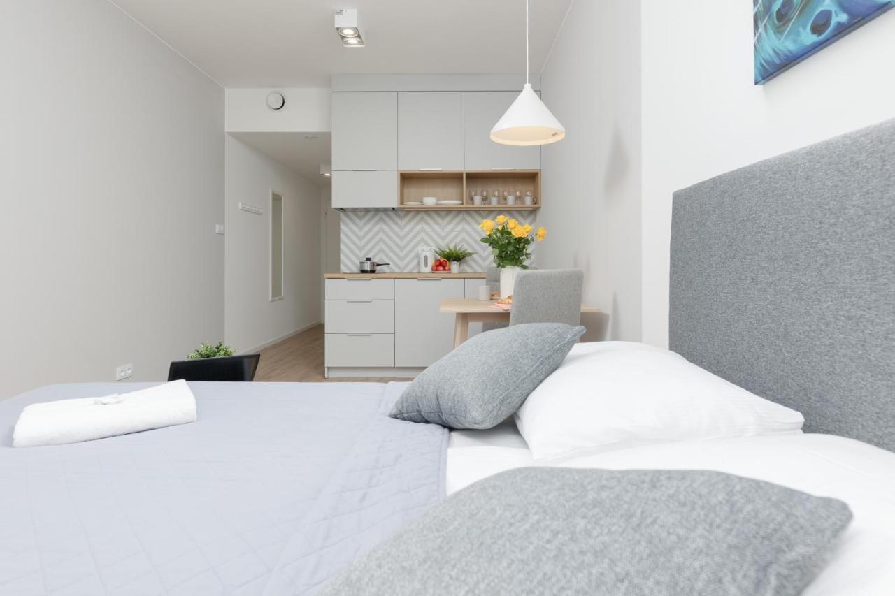 Metro Bielany Apartments With Parking By Noclegi Renters Warsaw Luaran gambar