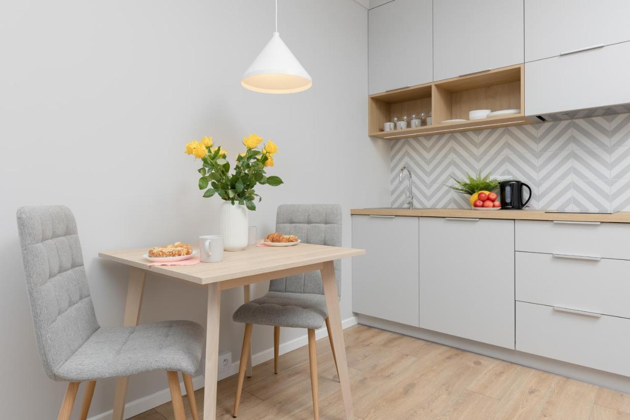 Metro Bielany Apartments With Parking By Noclegi Renters Warsaw Luaran gambar